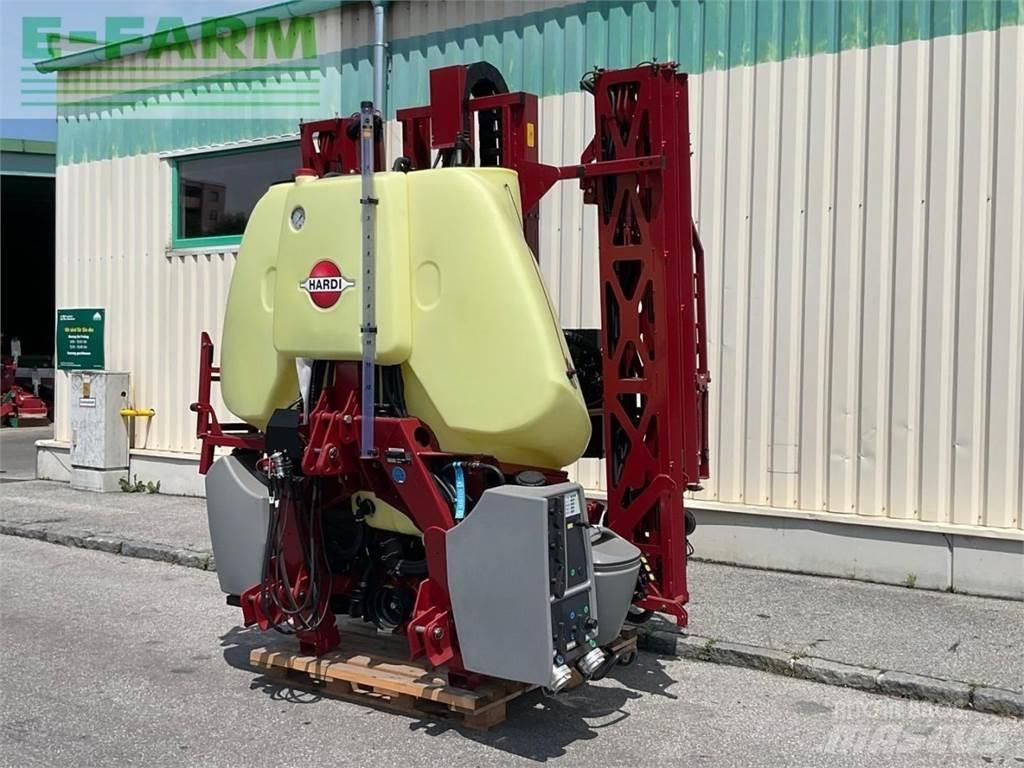 Hardi Mega 1200 Vlečne škropilnice