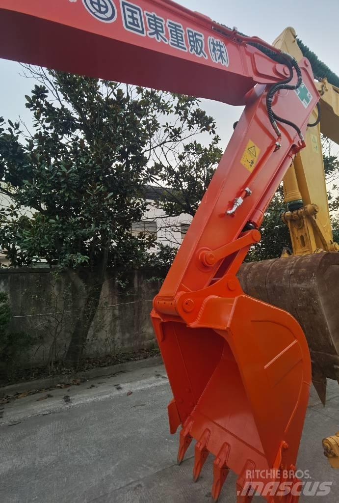 Hitachi ZX 200 Bagri goseničarji