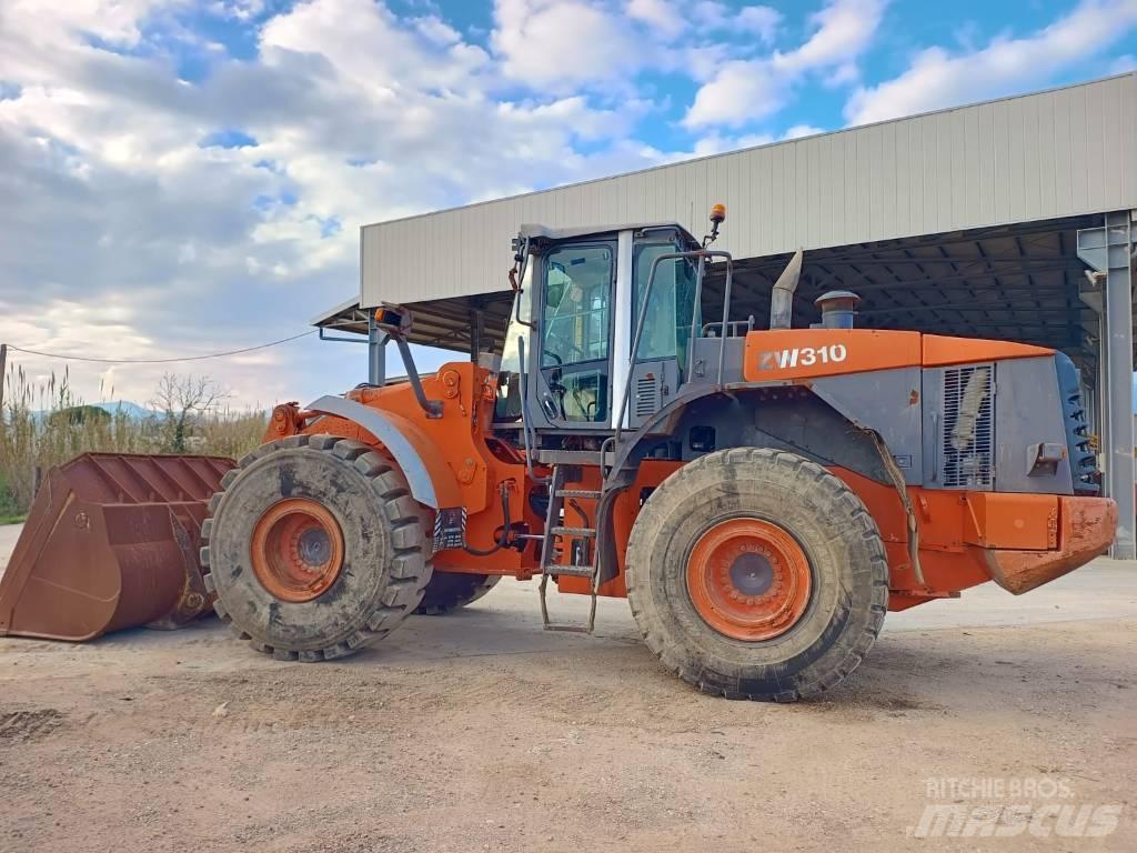 Hitachi ZW 310 Kolesni nakladalci