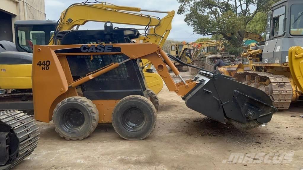 CASE 440 Skid steer mini nakladalci