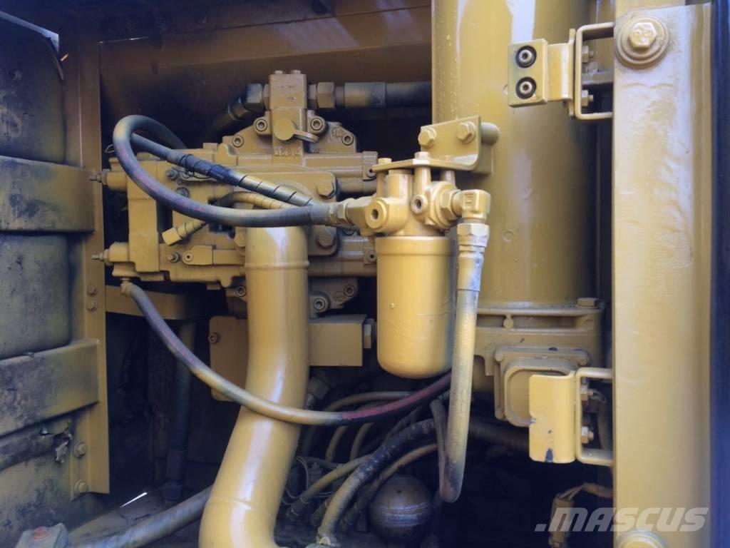 CAT 320 B Bagri goseničarji