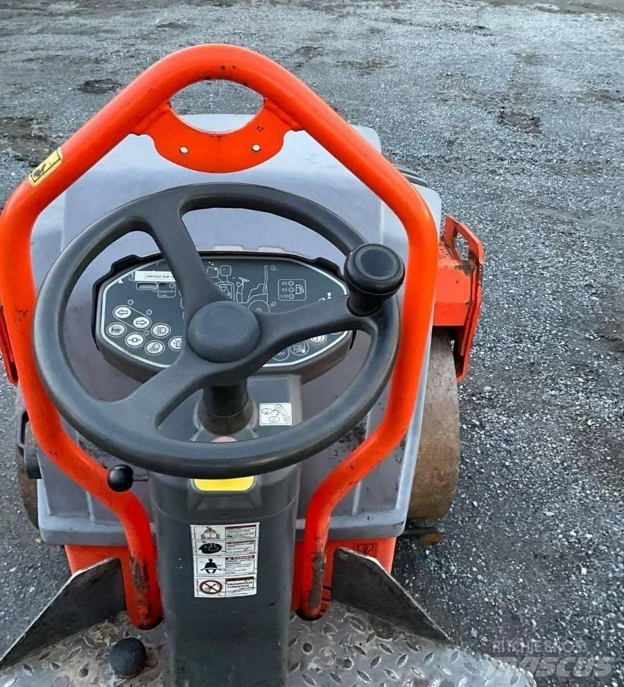 Hamm HD 12 VV Dvojni valjarji