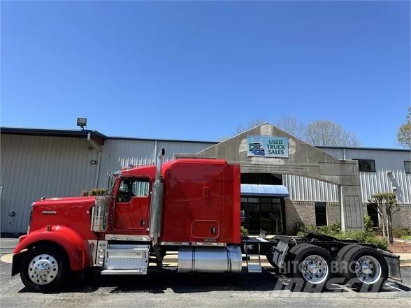 Kenworth W900L Drugo