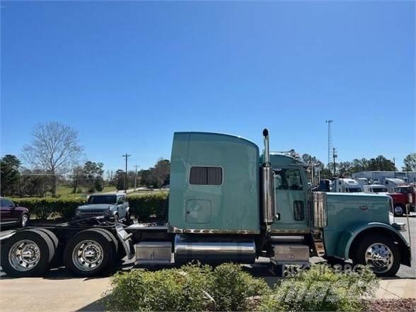 Peterbilt 389 Drugo