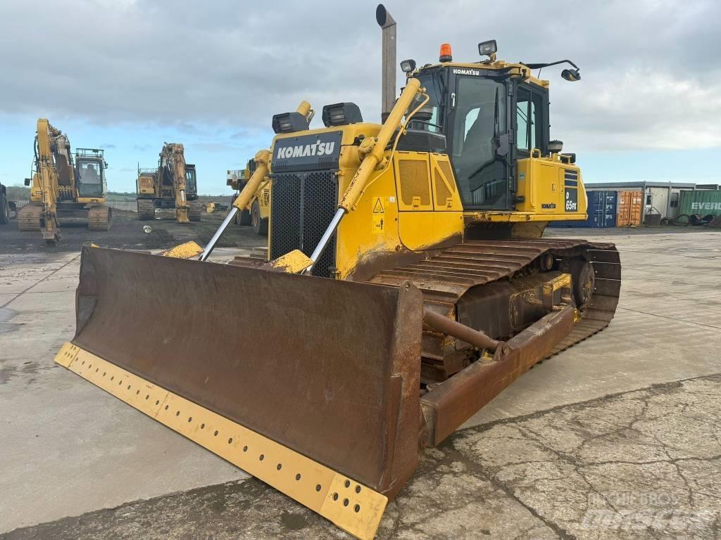 Komatsu D 65 PX-18 Buldožerji goseničarji