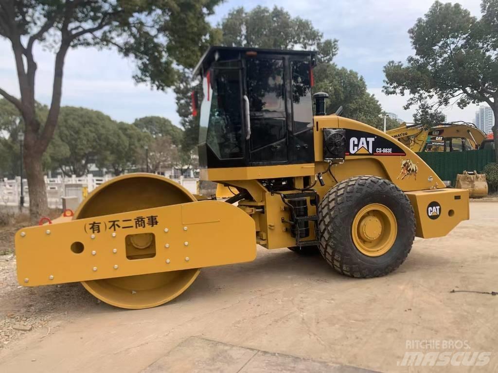 CAT CS 683 E Enojni valjarji