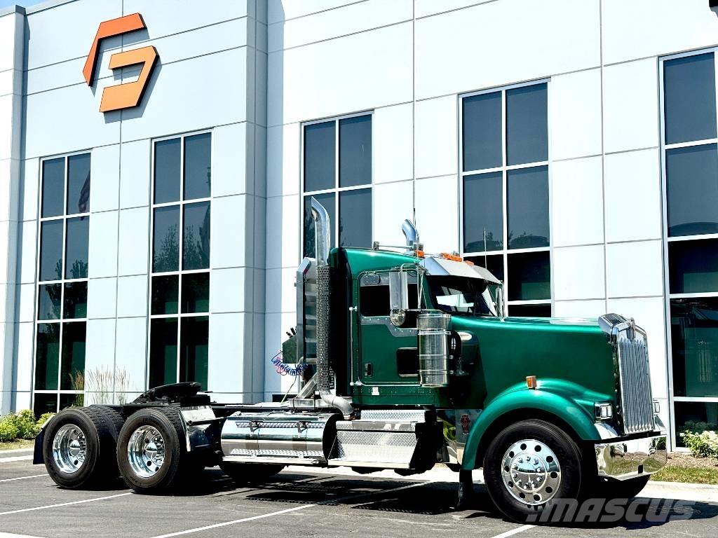 Kenworth W 900 Vlačilci