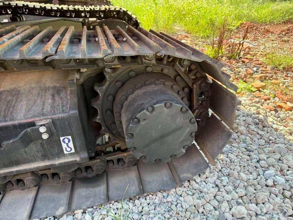 Hitachi ZX 210 Bagri goseničarji