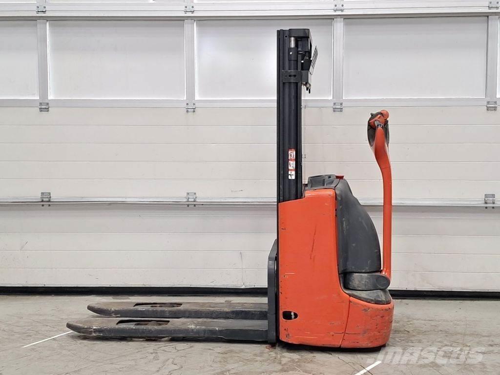 Linde L10B Ročni električni viličar