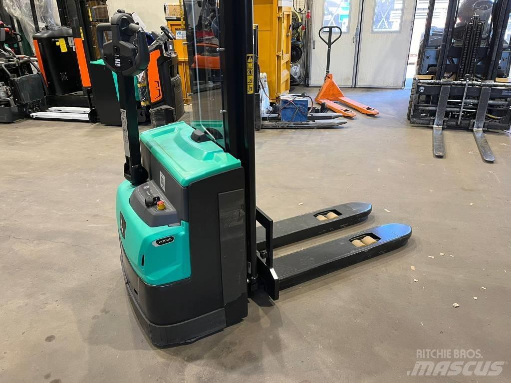 Mitsubishi SBP12N3 Ročni električni viličar