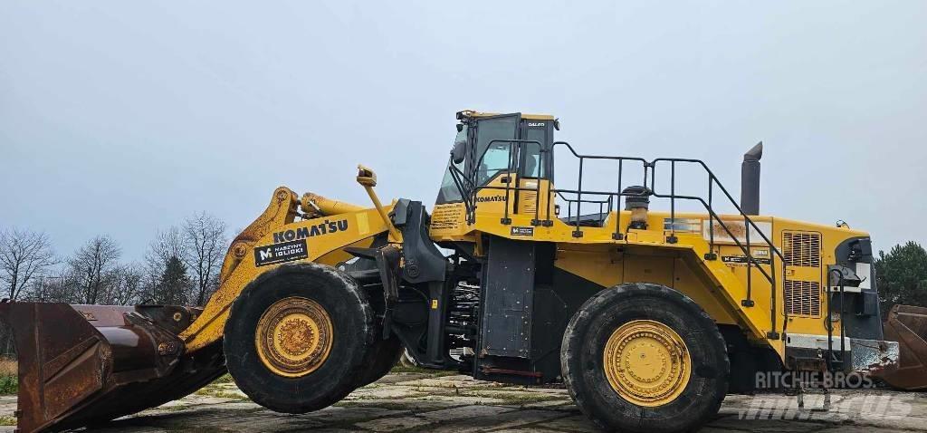 Komatsu WA 600-6 Kolesni nakladalci