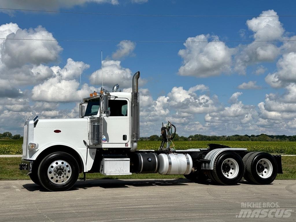 Peterbilt 388 Vlačilci
