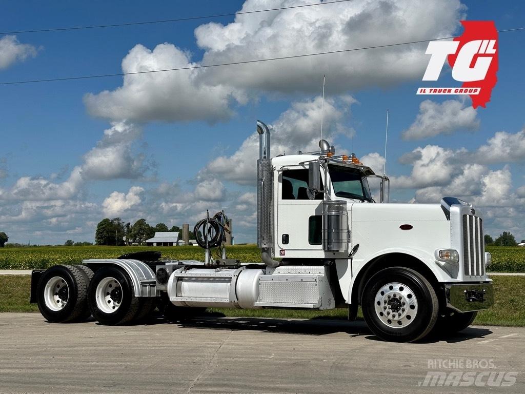 Peterbilt 388 Vlačilci