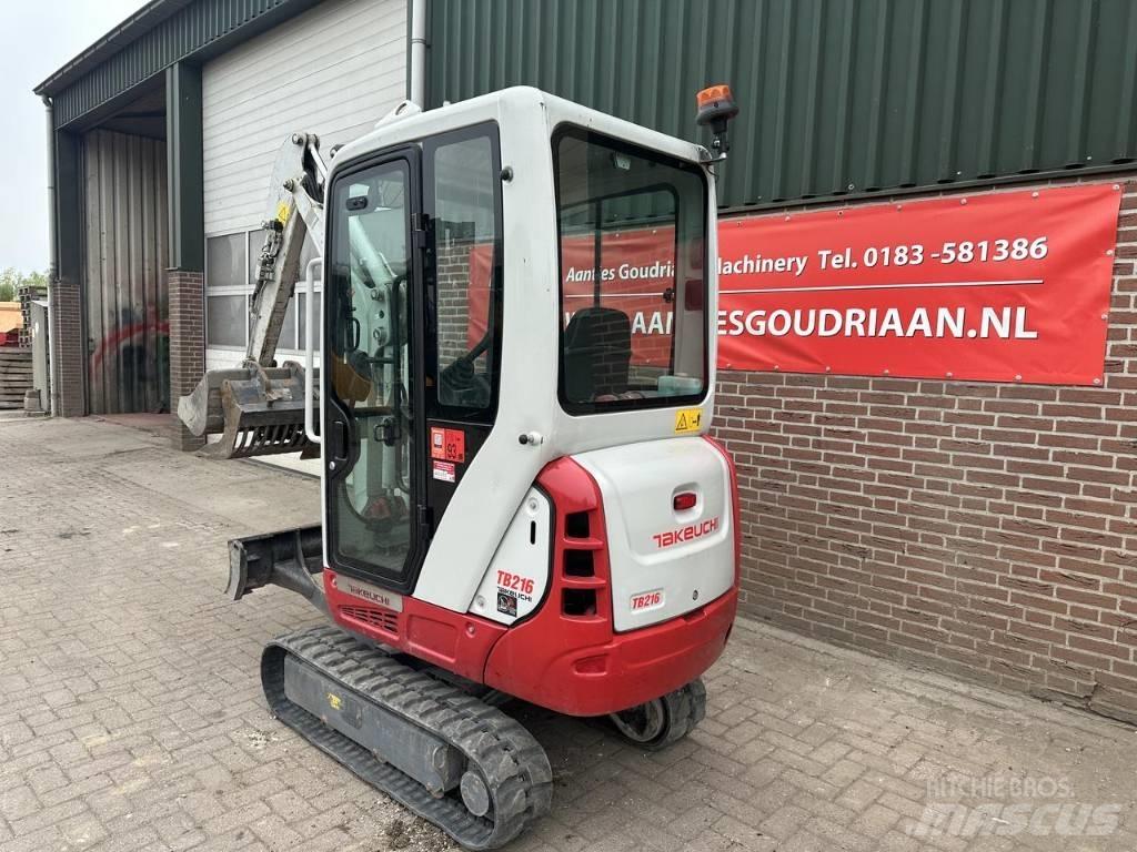 Takeuchi TB216 Mini bagri <7t