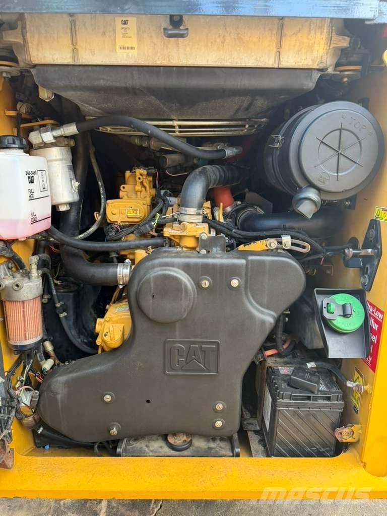 CAT 299 D XHP Skid steer mini nakladalci