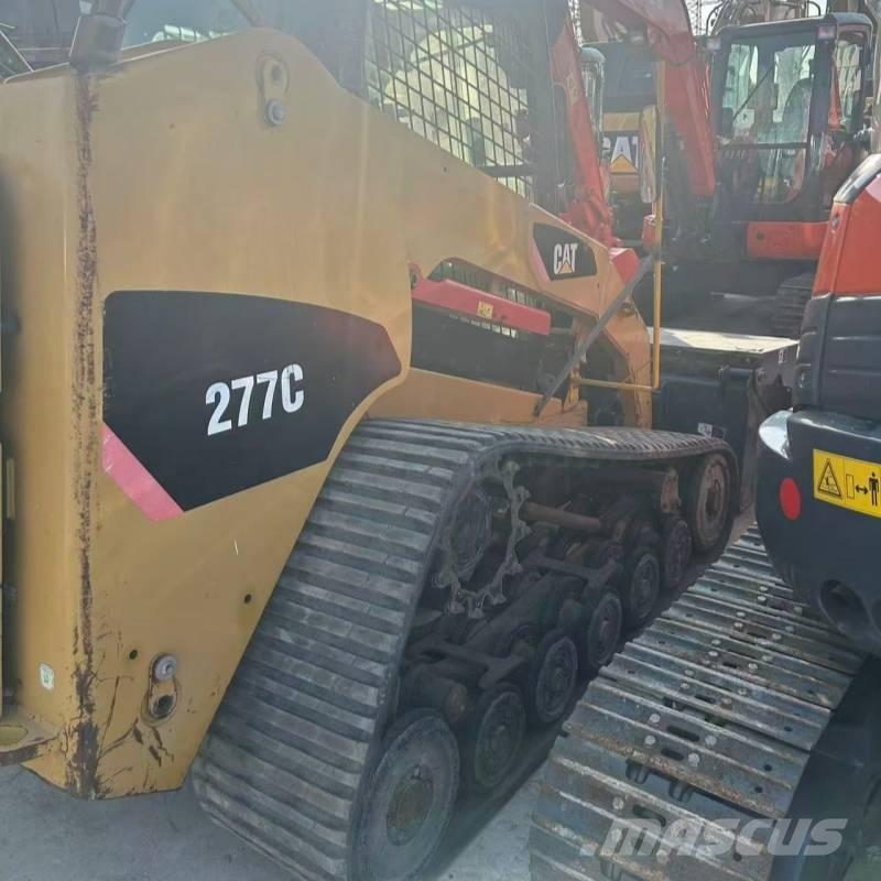 CAT 277 Skid steer mini nakladalci