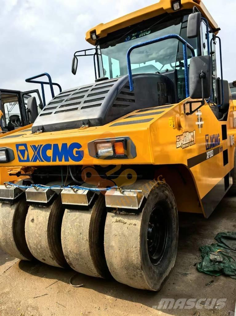 XCMG XP 303 Kombinirani valjarji