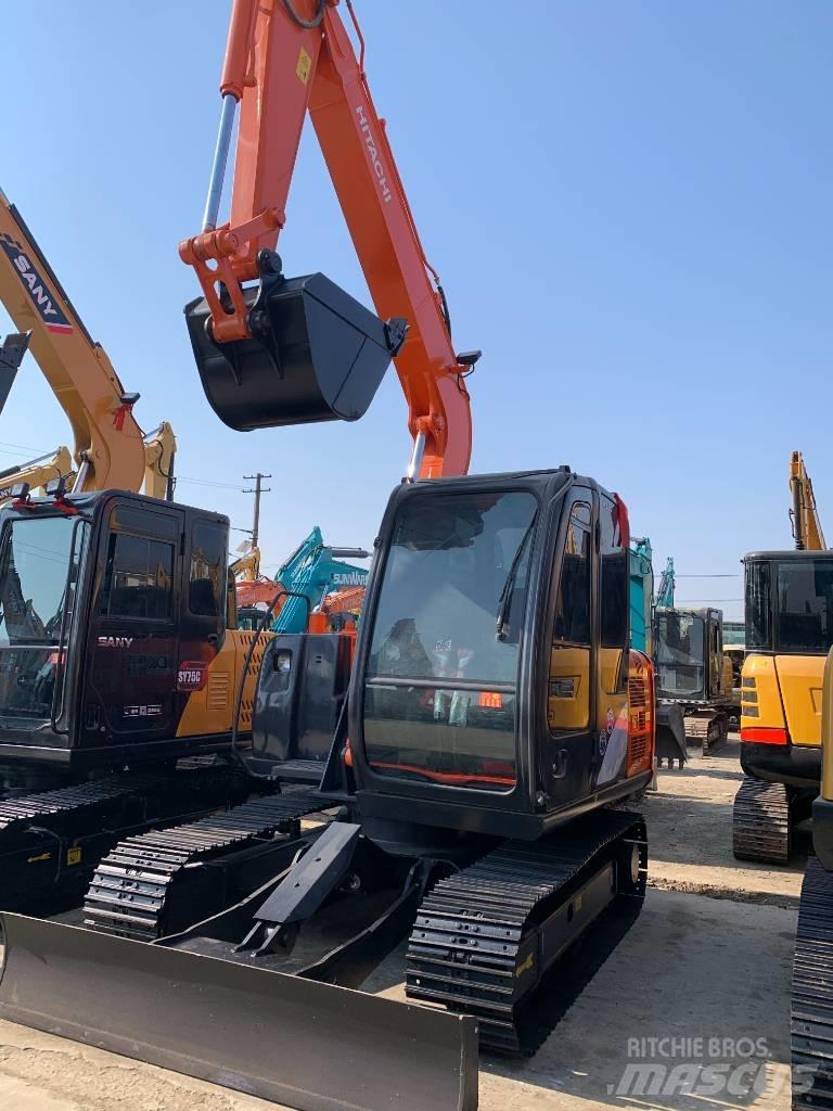 Hitachi ZX 70 Mini bagri <7t