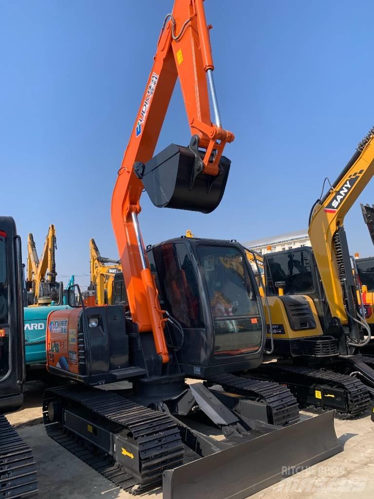 Hitachi ZX 70 Mini bagri <7t