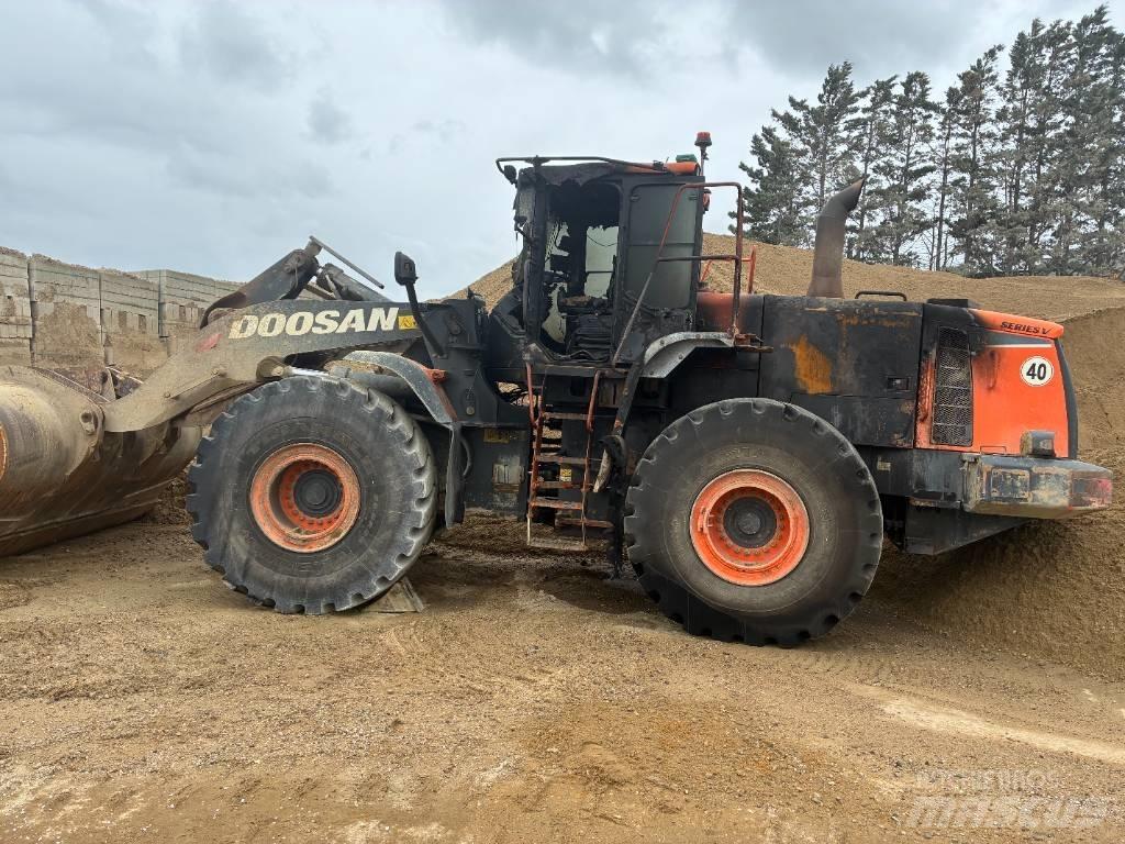 Doosan 420-5 Kolesni nakladalci