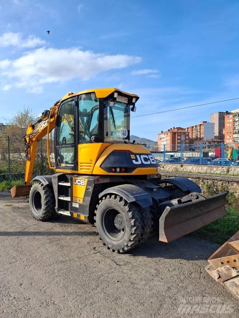 JCB Hydradig 110W Bagri na kolesih
