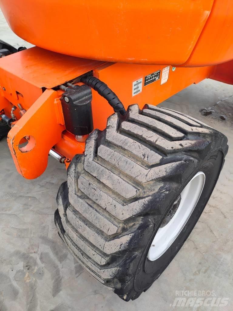 JLG 450 AJ Zglobne dvižne ploščadi