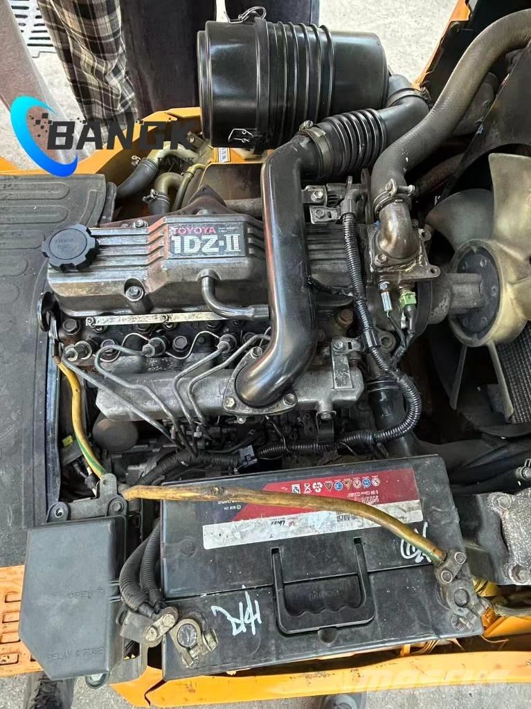 Toyota 15 Dizelski viličarji