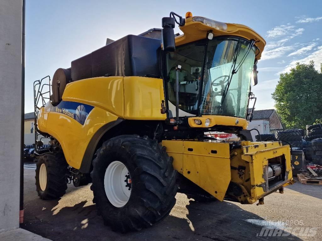 New Holland CR 9060 Kombajni