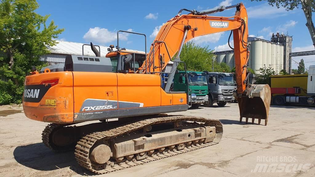 Doosan DX 255 LC-5 Bagri goseničarji