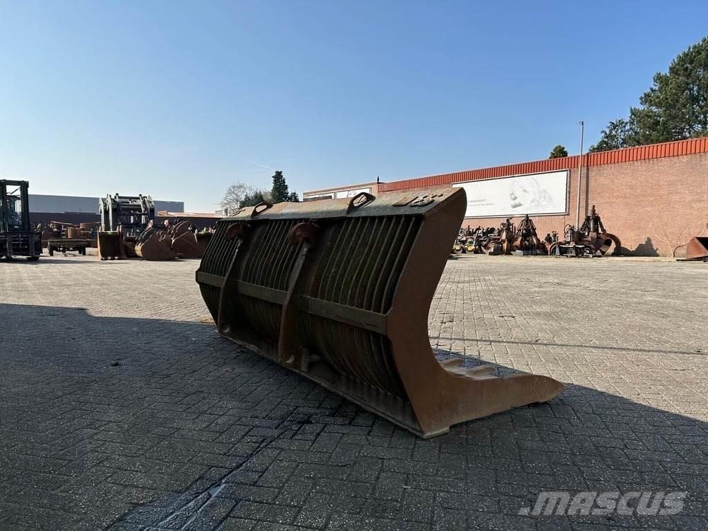  Onbekend UH-2700 Žlice