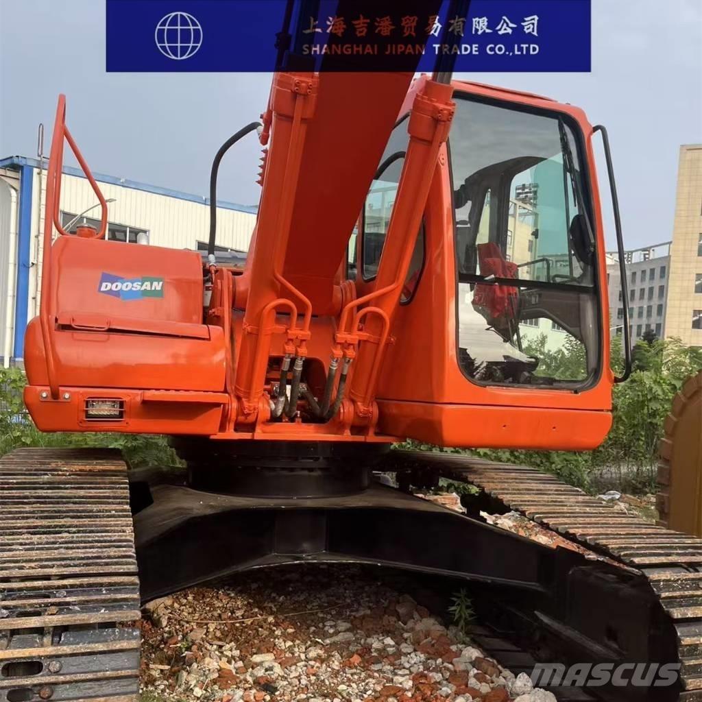 Doosan DH 225 Bagri goseničarji