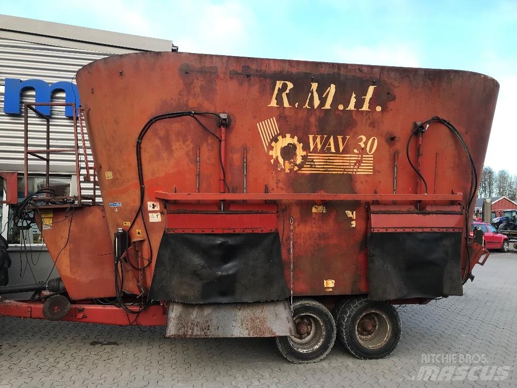  R.M.H WAV 30 Mešalne hranilnice