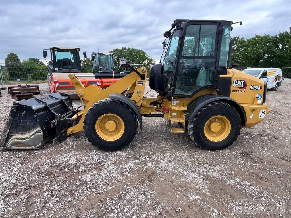 CAT 908M Kolesni nakladalci