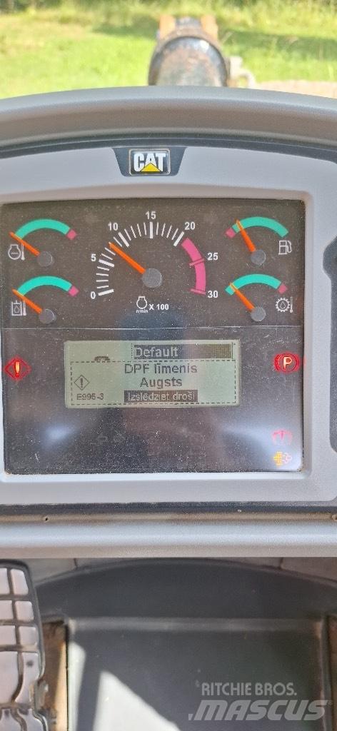CAT 966 KXE Kolesni nakladalci