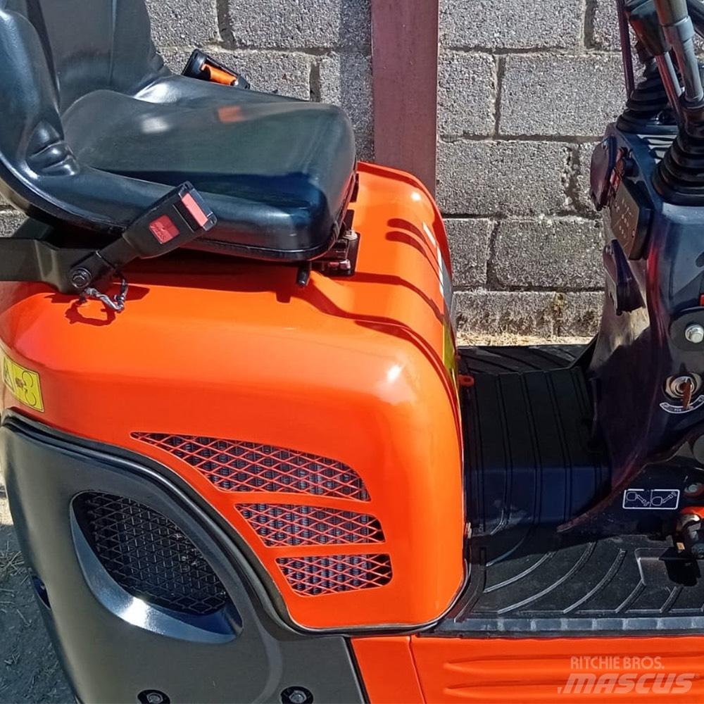 Kubota K008-3 Mini bagri <7t