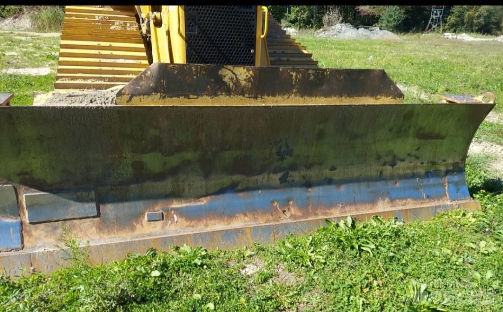 CAT D 6 N Buldožerji goseničarji