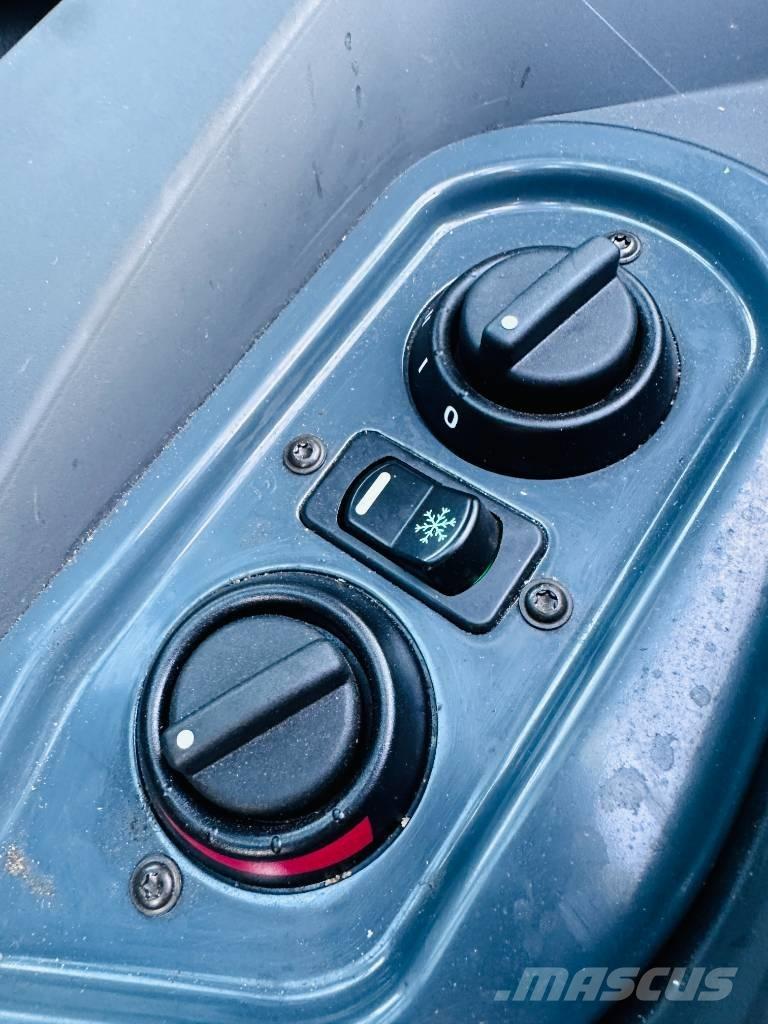 Avant 650 i Večnamenski nakladalci