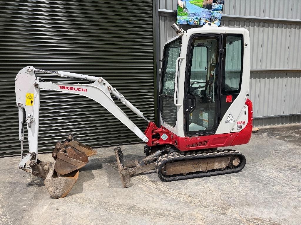 Takeuchi TB 216 Mini bagri <7t