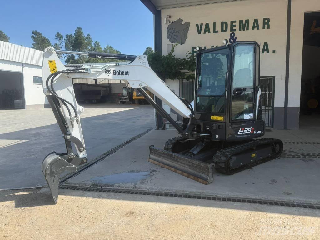 Bobcat E 35, 549h Mini bagri <7t