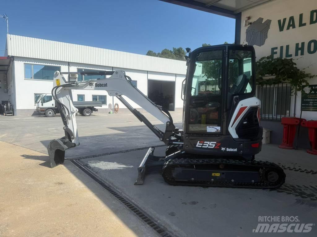 Bobcat E 35, 549h Mini bagri <7t