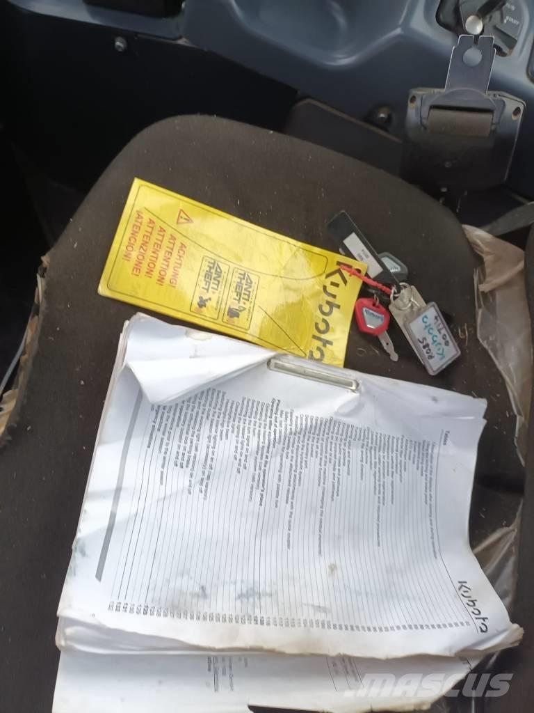 Kubota R 085 Kolesni nakladalci