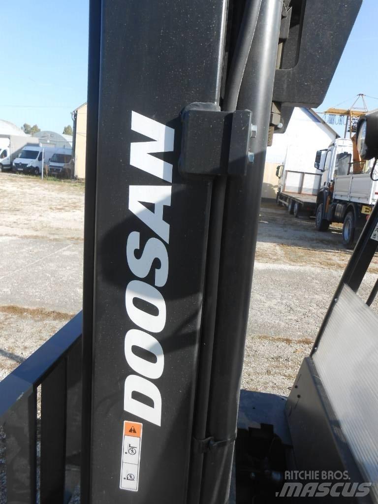 Doosan D50 SC-09 Dizelski viličarji