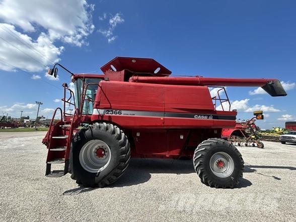 Case IH 2366 Kombajni