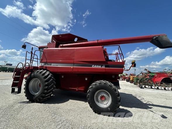 Case IH 2366 Kombajni