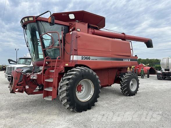 Case IH 2366 Kombajni