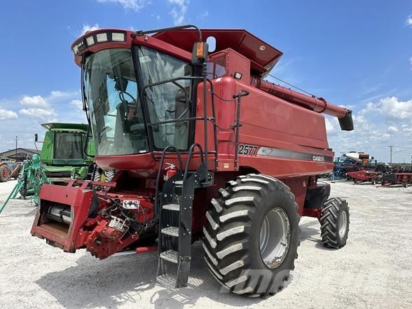 Case IH 2577 Kombajni