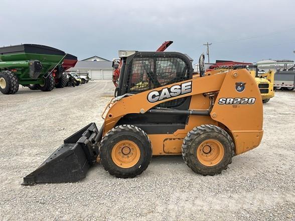 CASE SR220 Skid steer mini nakladalci