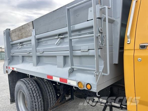 Ford F800 Kiper tovornjaki