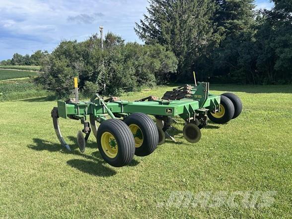 John Deere 915 Ostali priključki in naprave za pripravo tal
