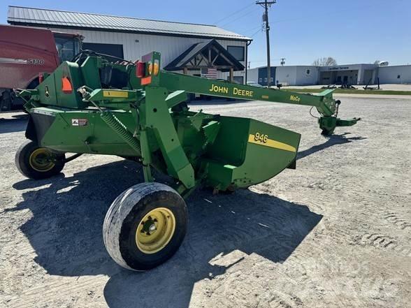 John Deere 946 Zgrabljalniki